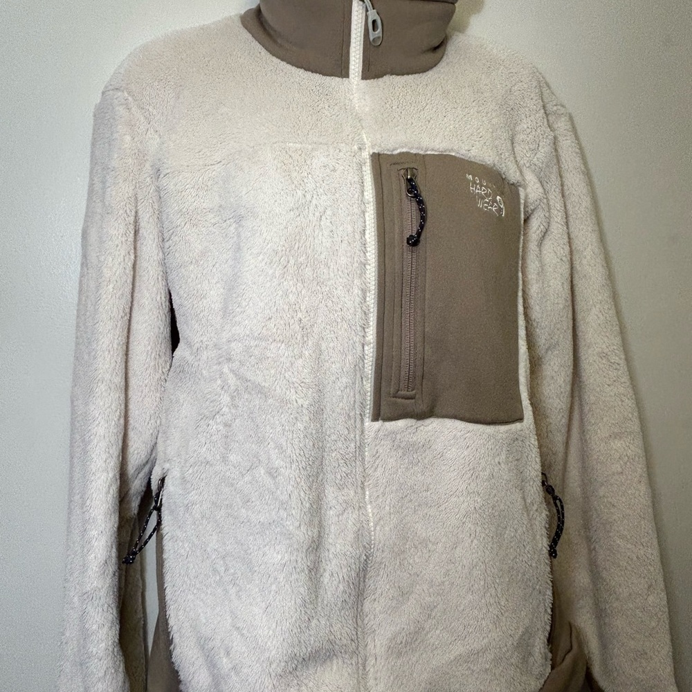 Women's warm jumper. Mountain Hard Wear brand.Size L. .$45.
